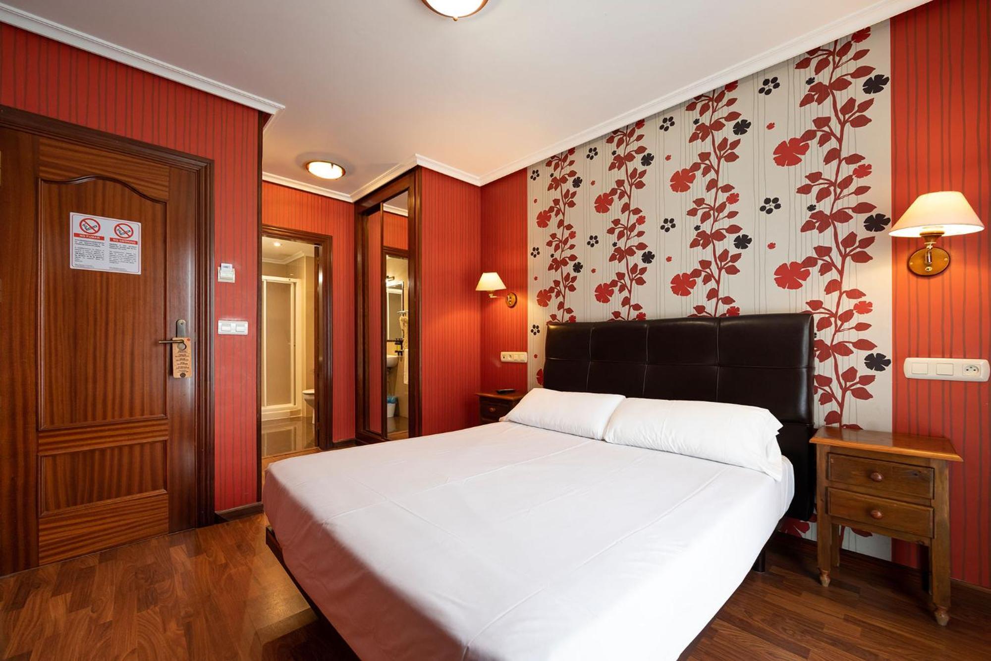 Hotel Puerto De Candas Luaran gambar