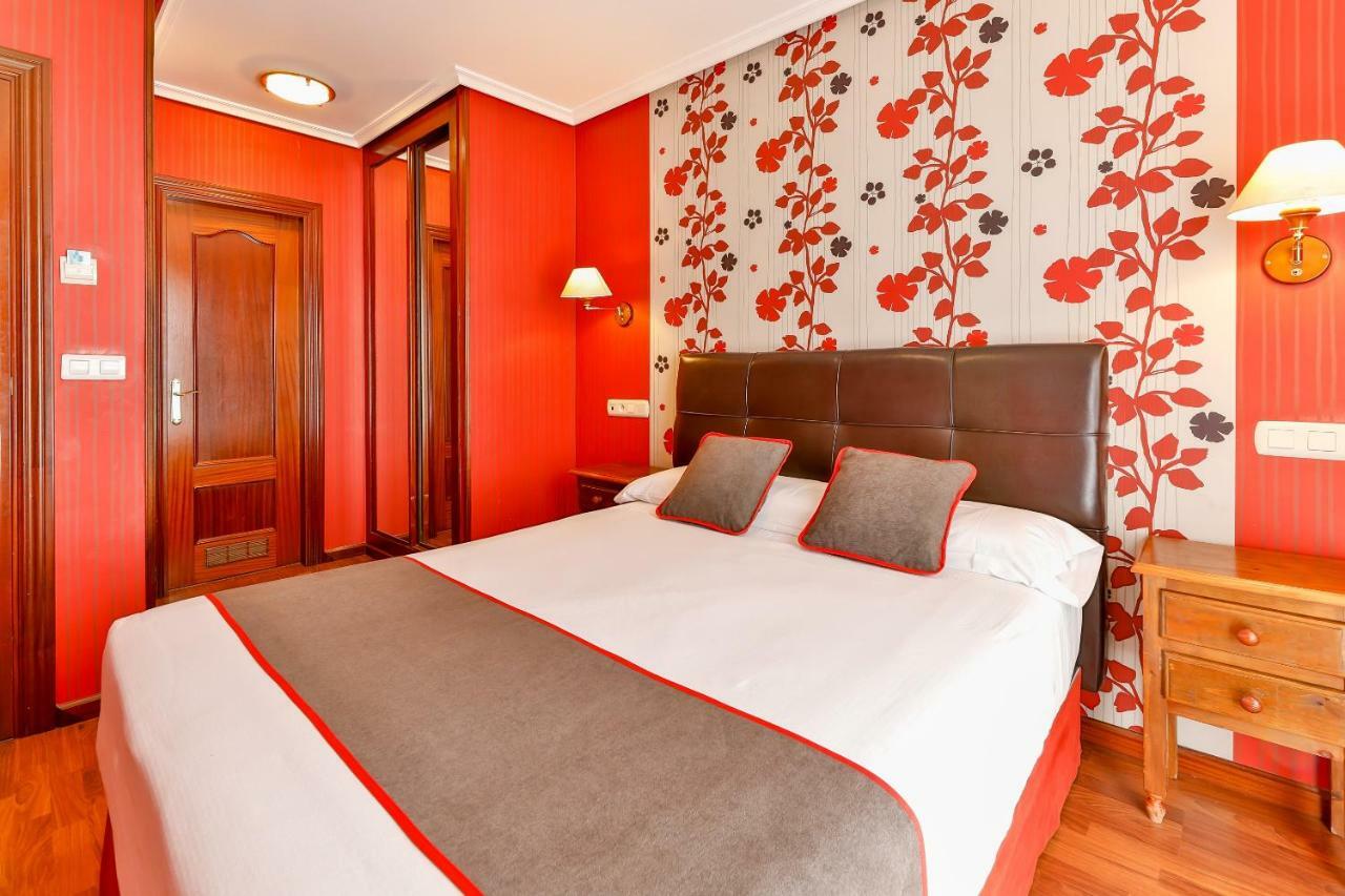 Hotel Puerto De Candas Luaran gambar