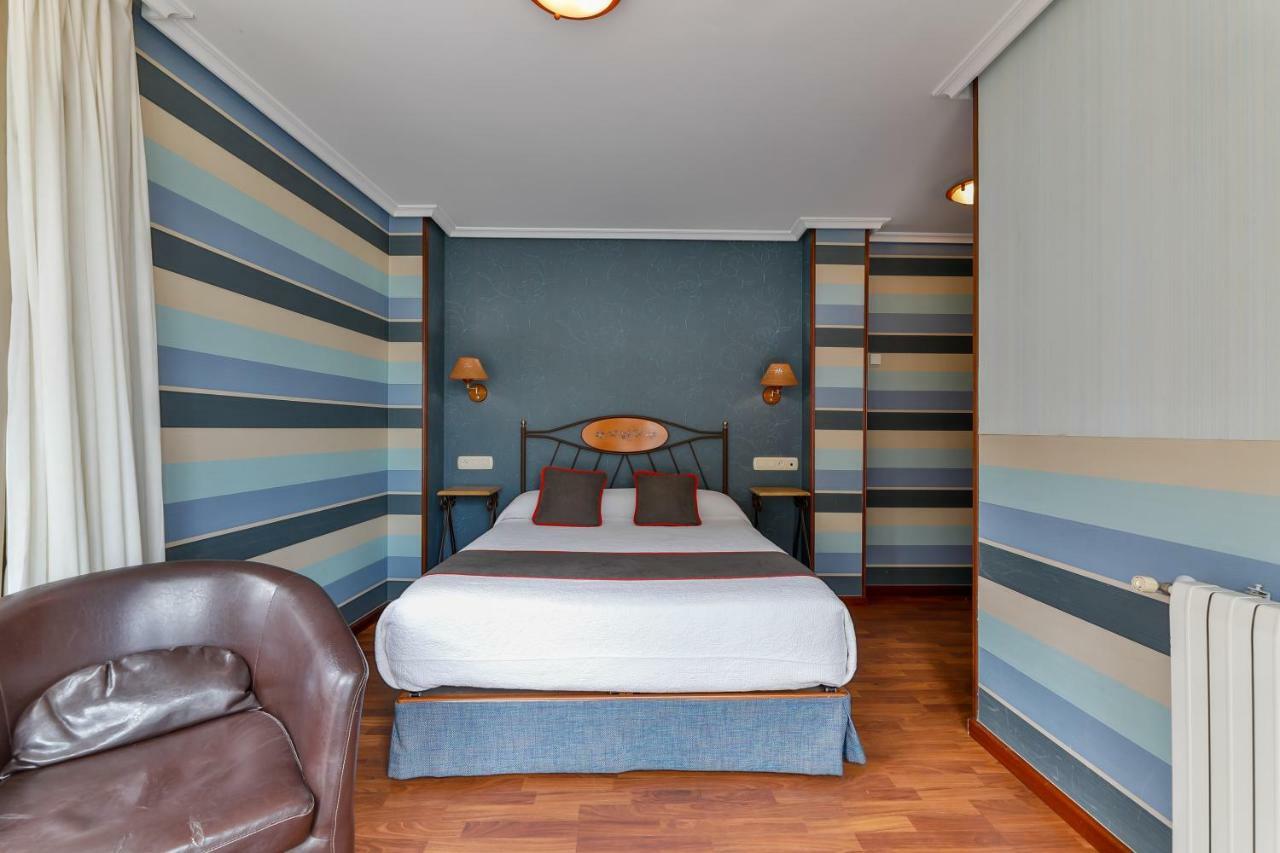 Hotel Puerto De Candas Luaran gambar